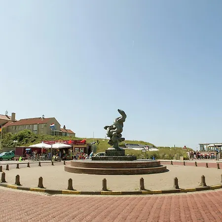 In Near The Beach, Cleaning Included Daire *