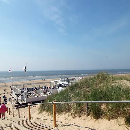 In With Garden, Cleaning Included Apartment Bergen aan Zee